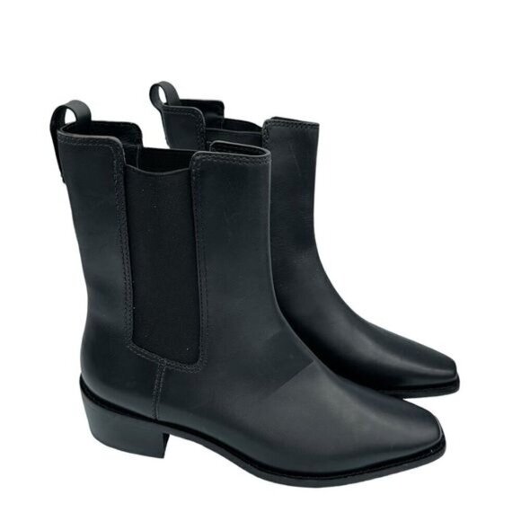 NEW Tory Burch Medallion Plaque 35mm Leather Ankle Boots in Black Sz. 7.5 - Picture 1 of 7